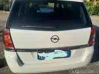 Usata Opel Zafira 110 CV (80 kW) 2014 Bianco Monovolume