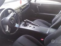 Usata Mazda MX5 126 CV (92 kW) 2006 Grigio Cabrio