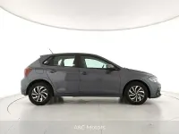 Usata VW Polo Life 95 CV (69 kW) 2025 Grigio Utilitaria