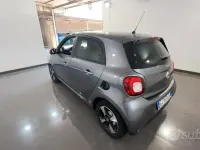 Usata Smart ForFour Electric Drive Passion 41 kW (56 CV) 2022 Grigio Berlina