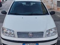 Usata Fiat Punto 77 CV (56 kW) 2010 Bianco Utilitaria