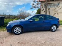 Usata Mercedes C220 143 CV (105 kW) 2003 Blu Coupé