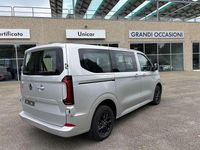 Nuova VW Caravelle Life 160 kW (218 CV) 2025 Argento Monovolume
