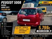 Usata Peugeot 5008 109 CV (80 kW) 2011 Rosso Monovolume