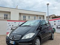 Usata Mercedes A180 Elegance 108 CV (79 kW) 2011 Nero Berlina