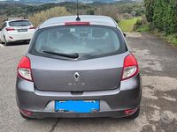 Usata Renault Clio II 75 CV (55 kW) 2010 Grigio Utilitaria