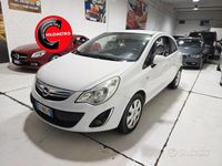 Usata Opel Corsa 65 CV (47 kW) 2013 Bianco Berlina