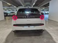 Ny Lancia Ypsilon 2026 Vit Halvkombi