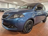 Usata Lancia Ypsilon Silver 69 CV (50 kW) 2021 Blu Utilitaria