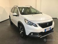 Usata Peugeot 2008 Allure 100 CV (73 kW) 2017 Bianco SUV