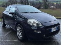 Usata Fiat Punto Lounge 95 CV (69 kW) 2017 Blu/azzurro Utilitaria