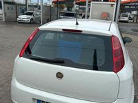 Usata Fiat Grande Punto 75 CV (55 kW) 2008 Bianco Utilitaria