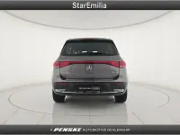 Usado Mercedes EQB300 167 kW (228 CV) 2022 Gris SUV