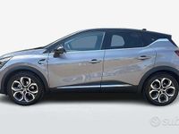 Usata Renault Captur Techno 145 CV (106 kW) 2023 Grigio scuro SUV