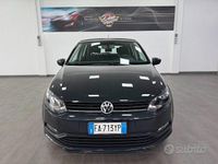 Usata VW Polo Trendline 75 CV (55 kW) 2015 Grigio scuro Berlina