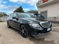 Usata Mercedes E200 136 CV (100 kW) 2015 Nero Station wagon