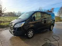 Usata Ford Tourneo 125 CV (91 kW) 2015 Nero Monovolume
