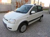Usata Fiat Panda 4x4 Climbing 69 CV (50 kW) 2010 Bianco Utilitaria