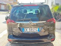 Usata Opel Zafira Tourer 131 CV (96 kW) 2011 Nero Monovolume