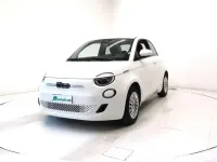 Usata Fiat 500e Action 42 kW (58 CV) 2023 Bianco Utilitaria