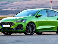 Usata Ford Focus ST 280 CV (205 kW) 2022 Verde Berlina