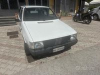 Käytetty Fiat Uno S 44 HP (32 kW) 1989 Musta Viistoperä