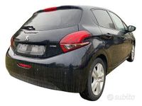 Usata Peugeot 208 Style 82 CV (60 kW) 2017 Nero Utilitaria