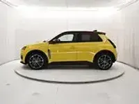 Usata Renault 5 E-Tech Iconic 110 kW (150 CV) 2025 Giallo
