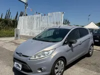 Usata Ford Fiesta Titanium 92 CV (67 kW) 2011 Blu Berlina