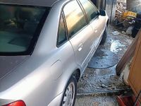 Usata Audi A4 115 CV (84 kW) 1999 Grigio Berlina