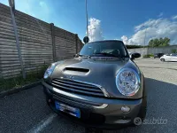 Usata Mini Cooper S 170 CV (125 kW) 2005 Grigio Utilitaria