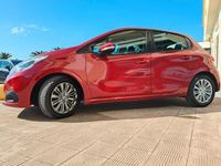 Usata Peugeot 208 102 CV (75 kW) 2018 Rosso Utilitaria