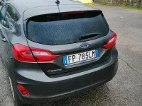 Usata Ford Fiesta 86 CV (63 kW) 2018 Grigio Utilitaria