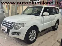 Usata Mitsubishi Pajero Intense 190 CV (139 kW) 2016 Bianco SUV