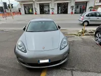 Usata Porsche Panamera 250 CV (183 kW) 2012 Grigio Utilitaria