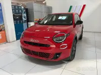 Nuova Fiat 600 Icon 110 CV (80 kW) 2026 Rosso SUV