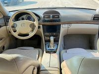 Usata Mercedes E320 Avantgarde 204 CV (150 kW) 2003 Blu Berlina