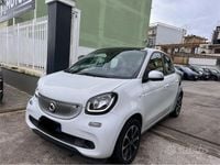 Usata Smart ForFour Passion 70 CV (51 kW) 2015 Bianco Utilitaria