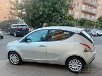 Usata Lancia Ypsilon 95 CV (69 kW) 2011 Grigio Utilitaria
