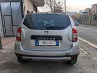 Usata Dacia Duster Lauréate 110 CV (80 kW) 2016 Argento Station wagon
