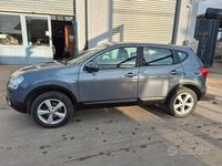 Usata Nissan Qashqai 106 CV (77 kW) 2009 Grigio SUV