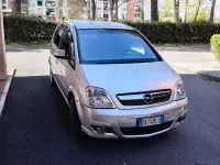 Usado Opel Meriva 101 CV (74 kW) 2008 Gris Monovolumen