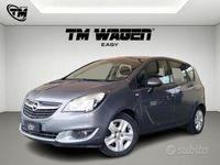 Usado Opel Meriva Cosmo 95 CV (69 kW) 2017 Gris Monovolumen