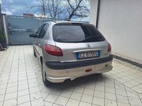 Usata Peugeot 206 68 CV (50 kW) 2006 Grigio Utilitaria