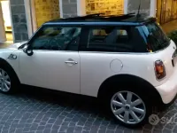 Usata Mini Cooper D 109 CV (80 kW) 2009 Bianco Utilitaria