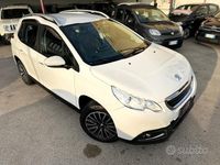 Usata Peugeot 2008 Active 75 CV (55 kW) 2015 Bianco SUV