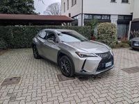 Usata Lexus UX 250h 145 CV (106 kW) 2023 Sonic titanium SUV