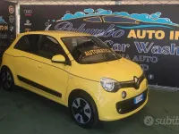 Usado Renault Twingo Zen 90 CV (66 kW) 2017 Amarillo Utilitario