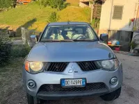 Usata Mitsubishi L200 136 CV (100 kW) 2006 Bluazzurro Pick-up