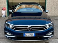 Usata VW Passat Alltrack 240 CV (176 kW) 2020 Blu Station wagon